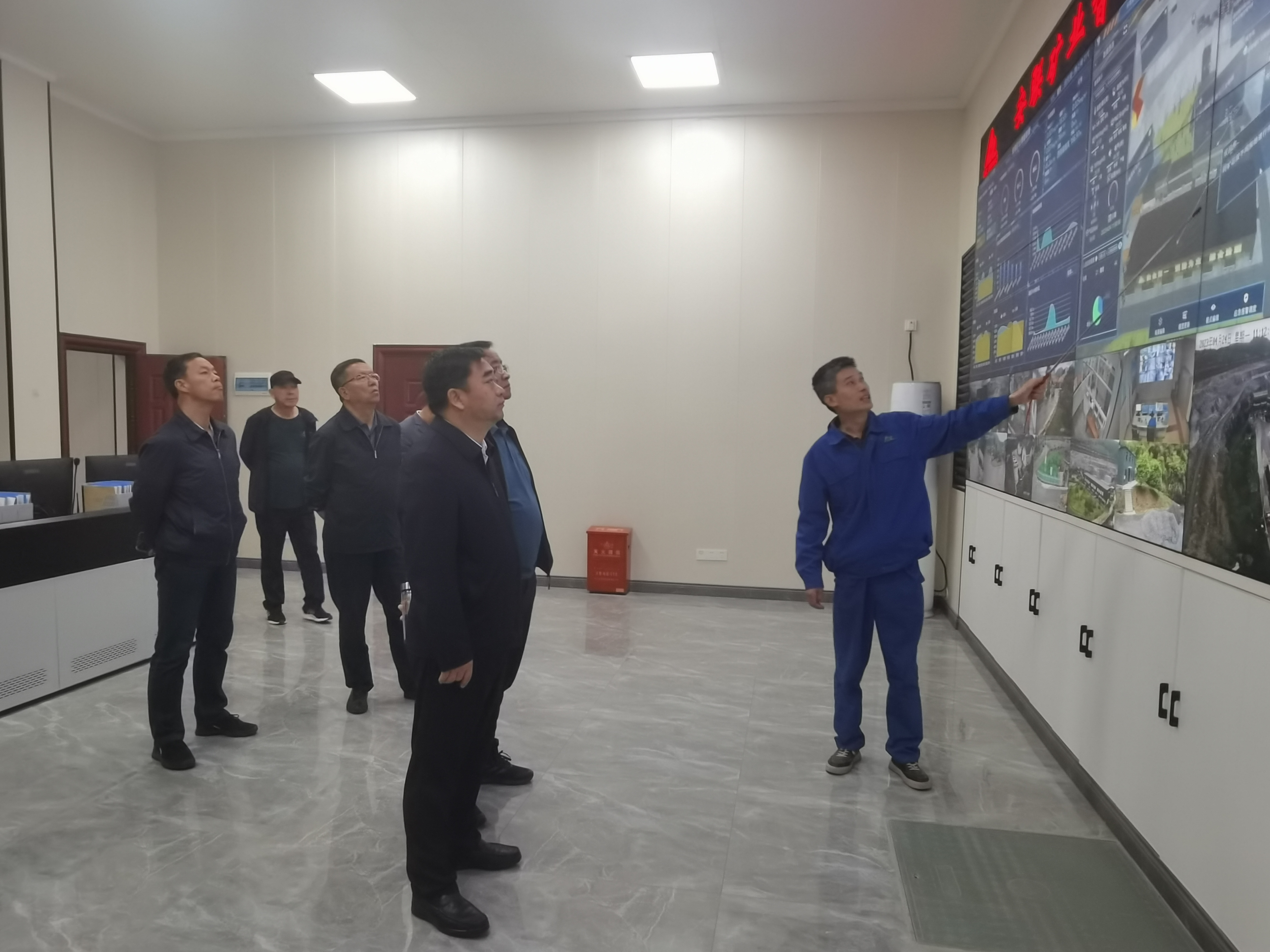 深化政企合作    共享机遇未来